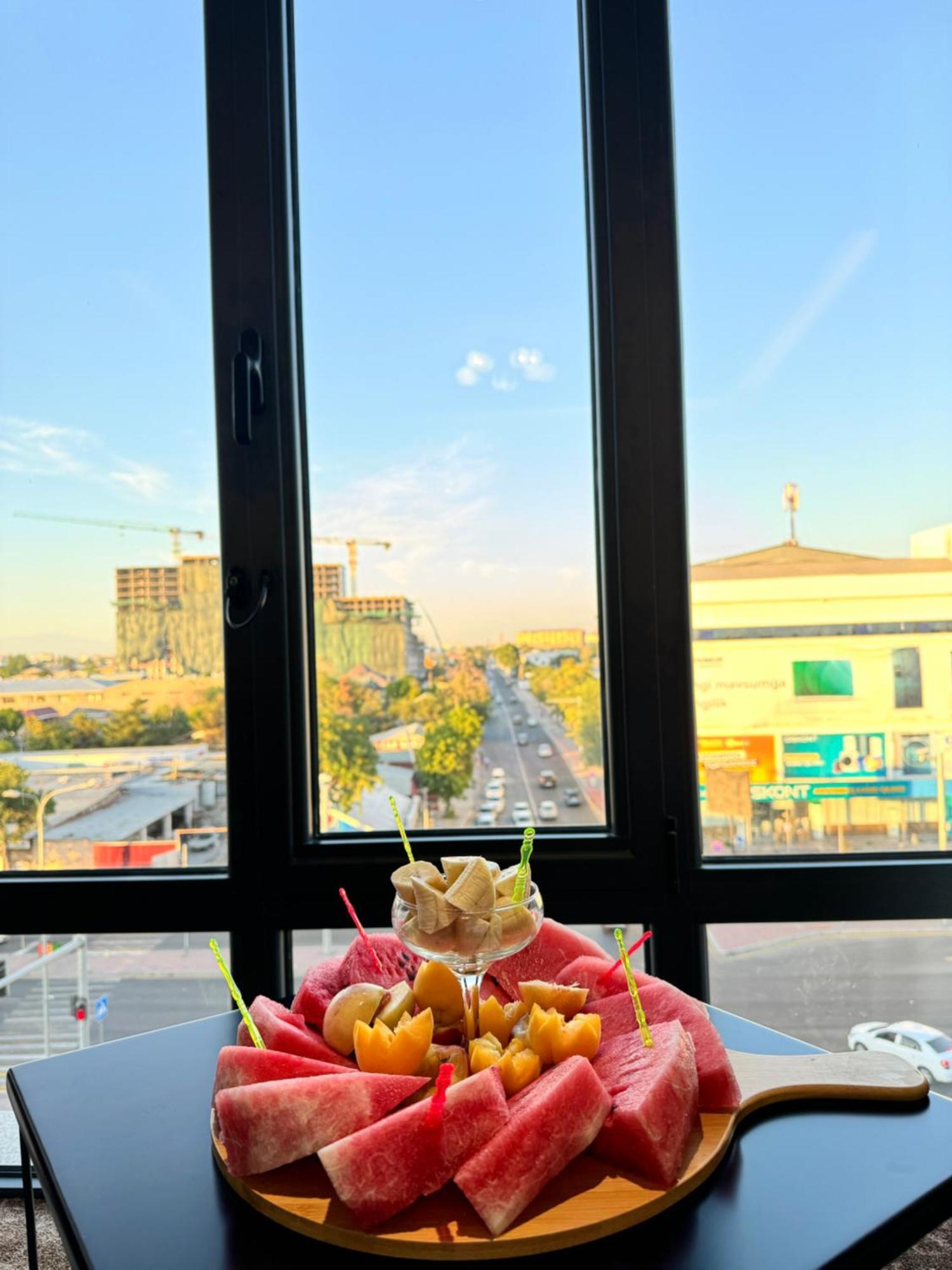Garnet Mir Hotel Tashkent Bagian luar foto