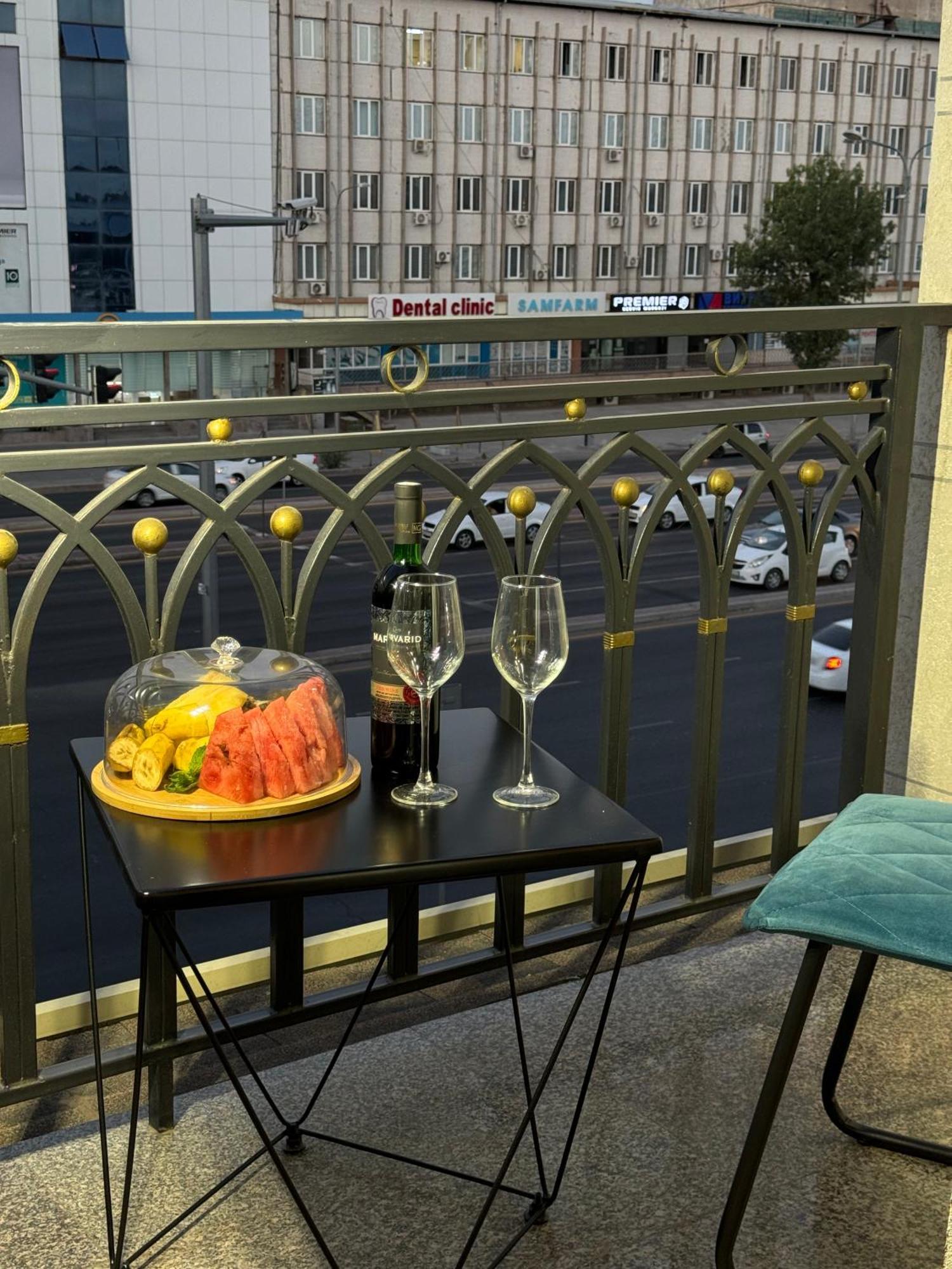 Garnet Mir Hotel Tashkent Bagian luar foto