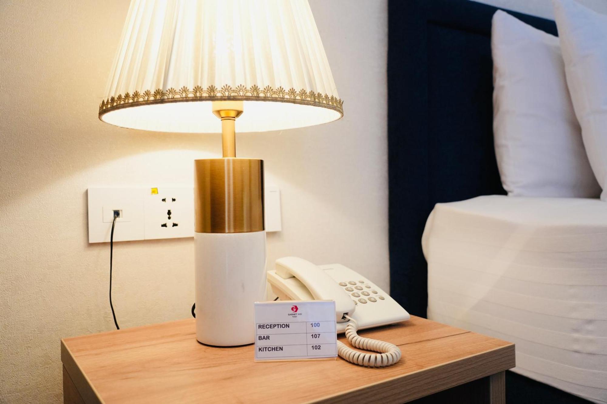 Garnet Mir Hotel Tashkent Bagian luar foto