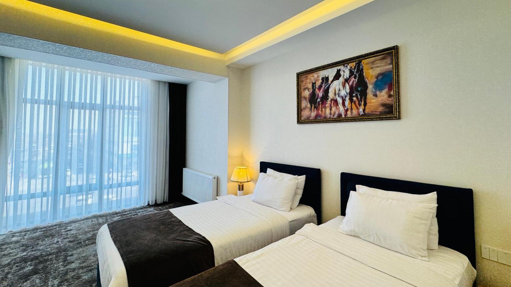 Garnet Mir Hotel Tashkent Bagian luar foto