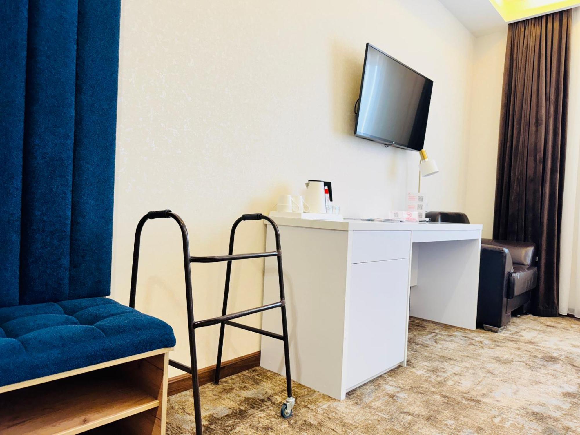 Garnet Mir Hotel Tashkent Ruang foto