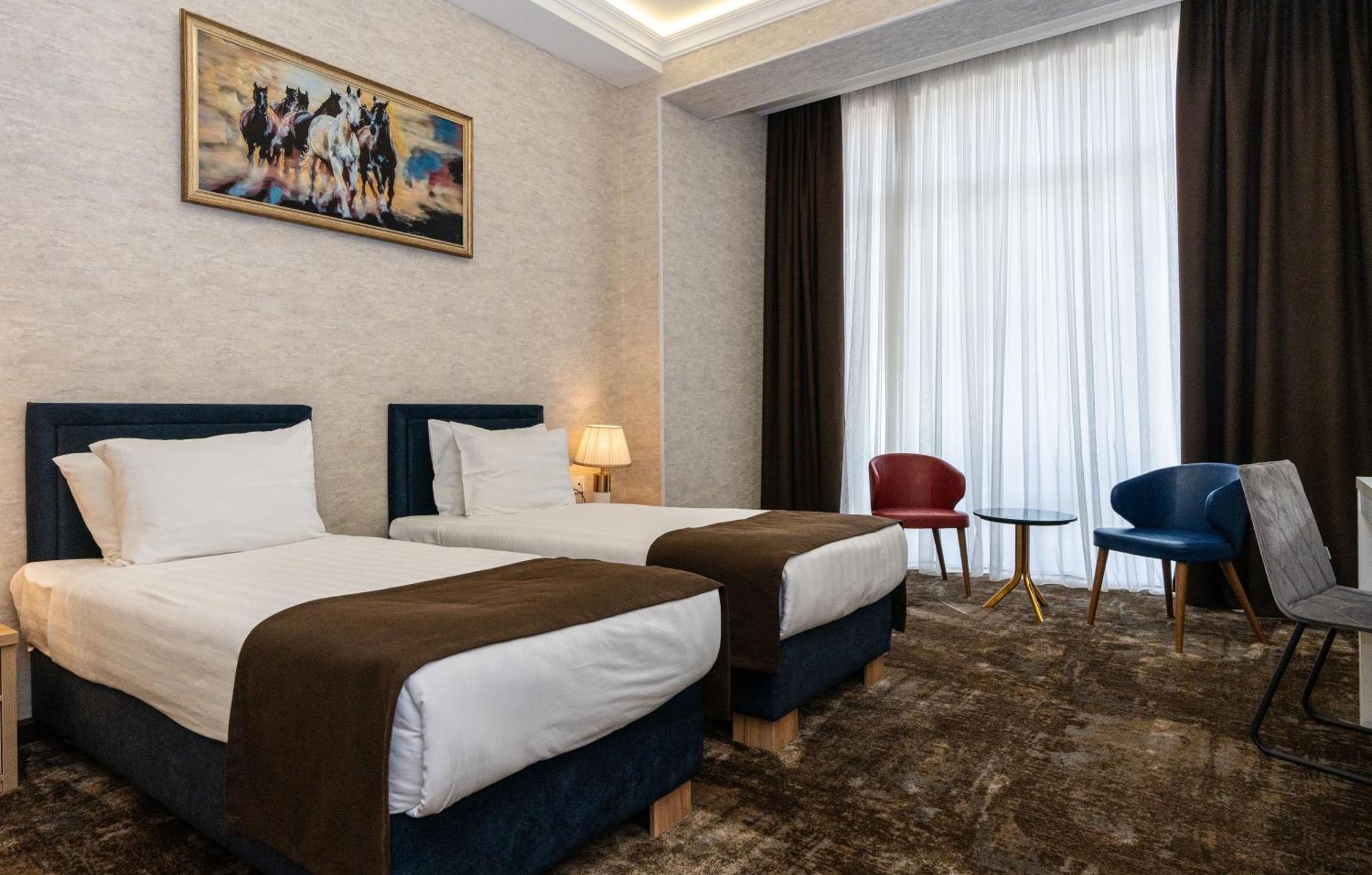 Garnet Mir Hotel Tashkent Bagian luar foto