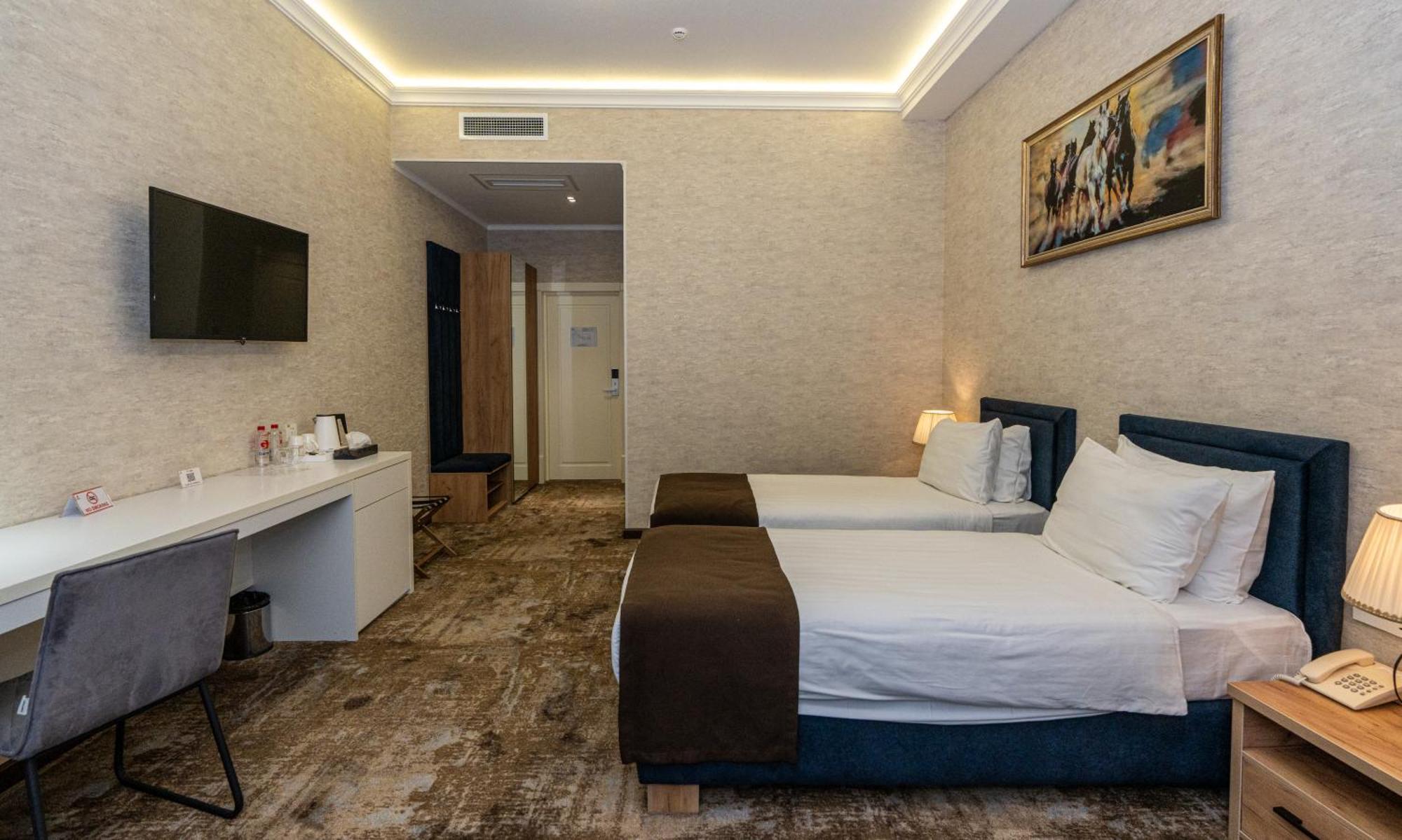 Garnet Mir Hotel Tashkent Bagian luar foto